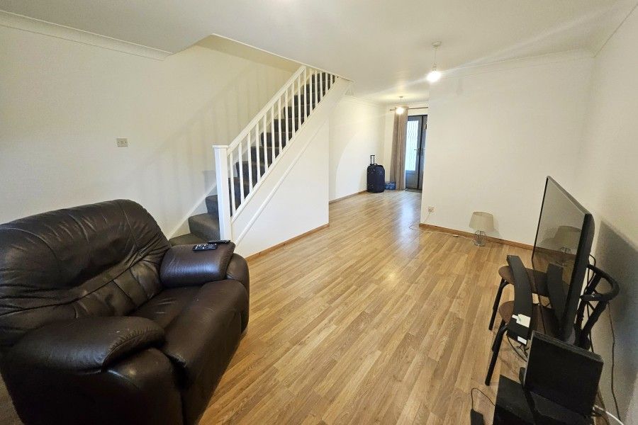 Property photo 2 of 8