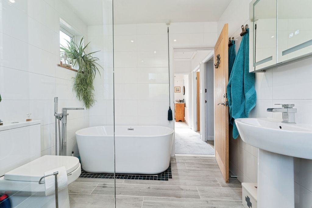 Additional image 18 of 3 bed semi-detached house for salePerne Road, Cambridge CB1