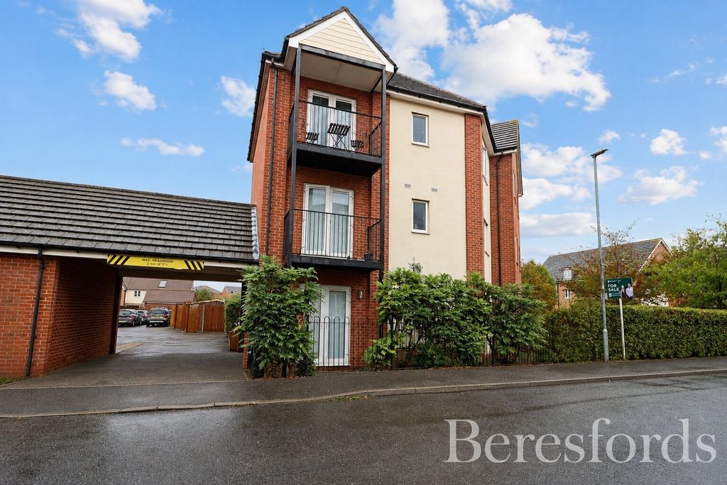 Property photo 1 of 22 Picture No. 05