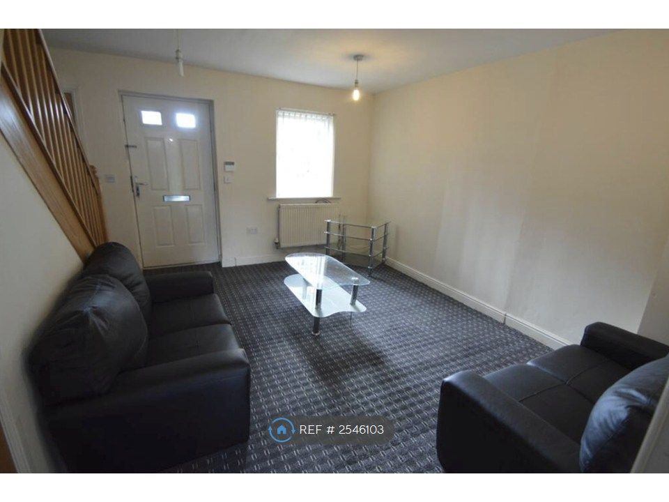 Property photo 2 of 11