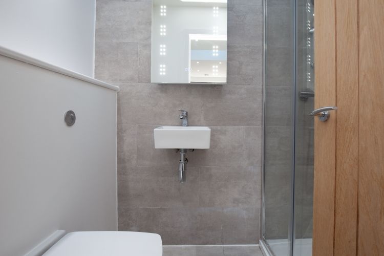 Property photo 3 of 7 268872