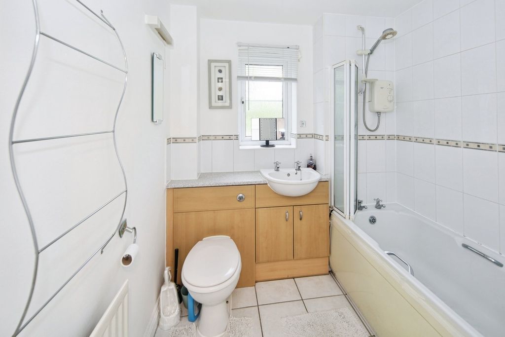Additional image 11 of 2 bed flat for saleCharles Eaton Court, Bedworth CV12