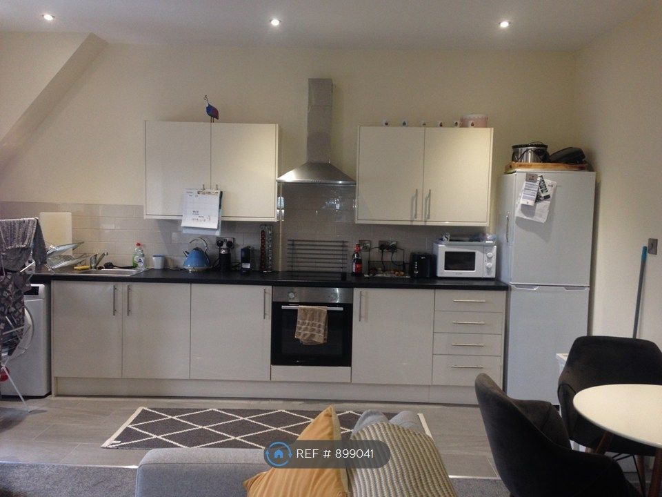 Property photo 3 of 6