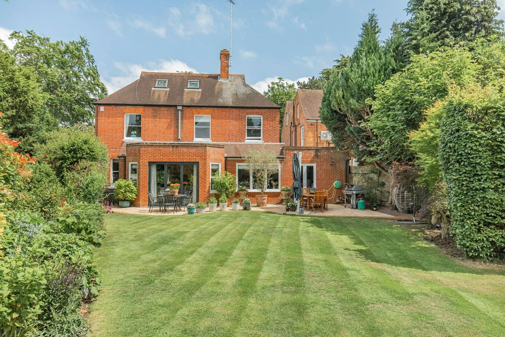 Property photo 2 of 17