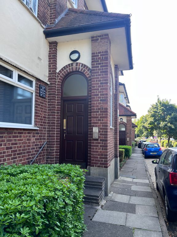 Property photo 1 of 11
