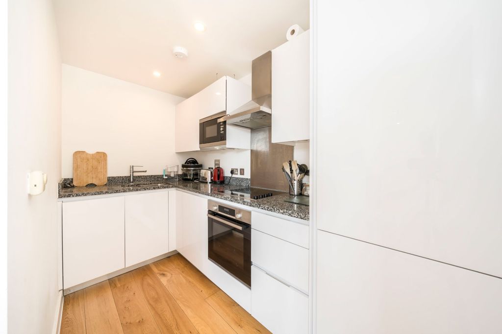 Property photo 3 of 10 Picture No. 06