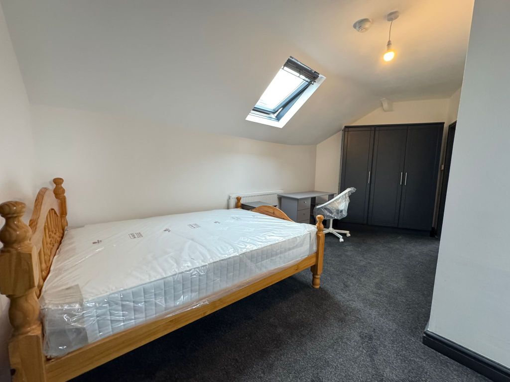 Property photo 1 of 3