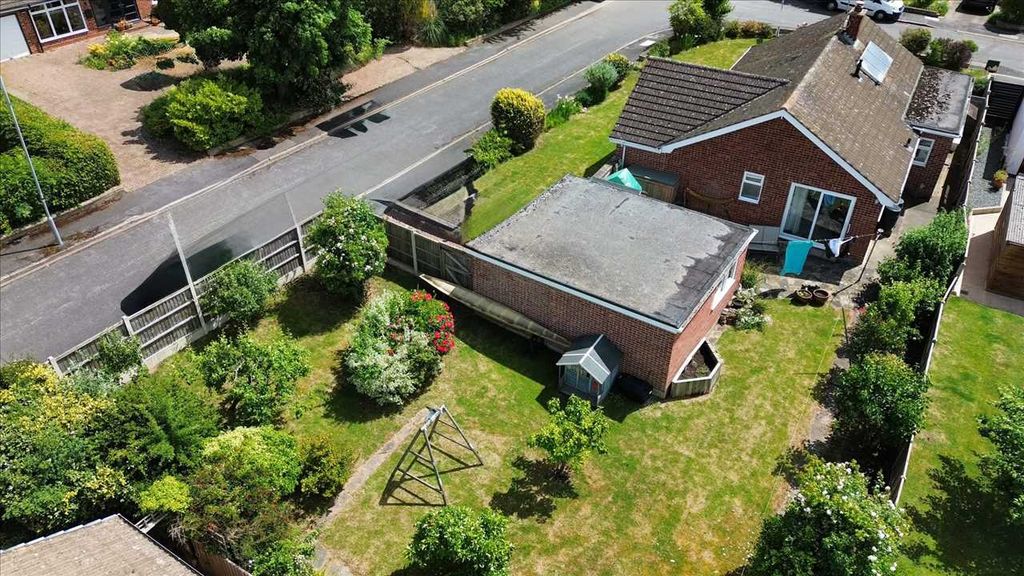 Property photo 2 of 27