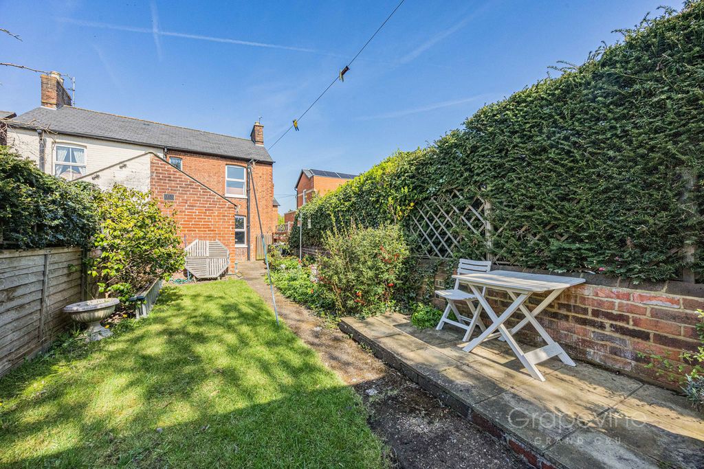 Property photo 2 of 18