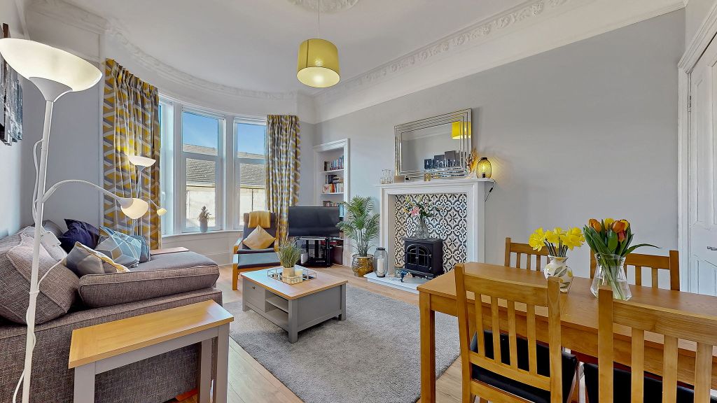 Property photo 3 of 22 31-Web-Or-Mls-19 Park Road Flat 3.1_18 - Copy