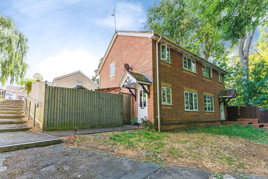 Property photo 1 of 16 Pbox-Img.Jpg