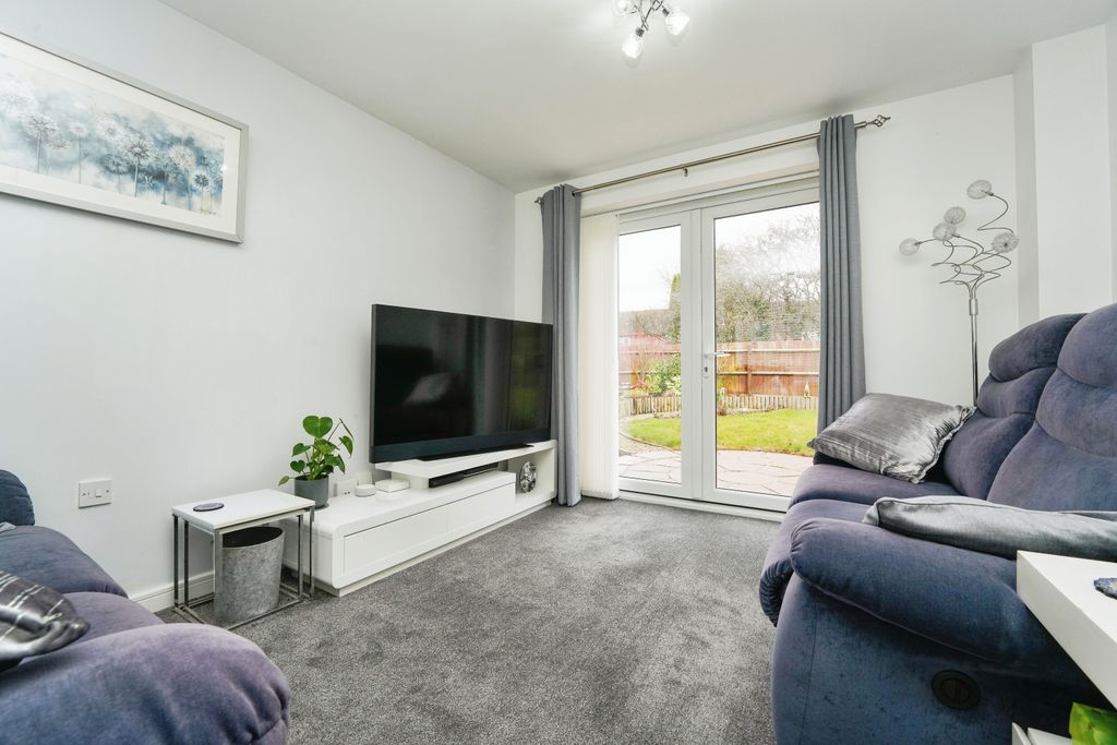 Property photo 2 of 18 Photography