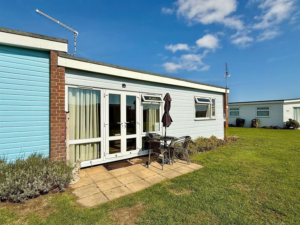 Property photo 1 of 11 Outside