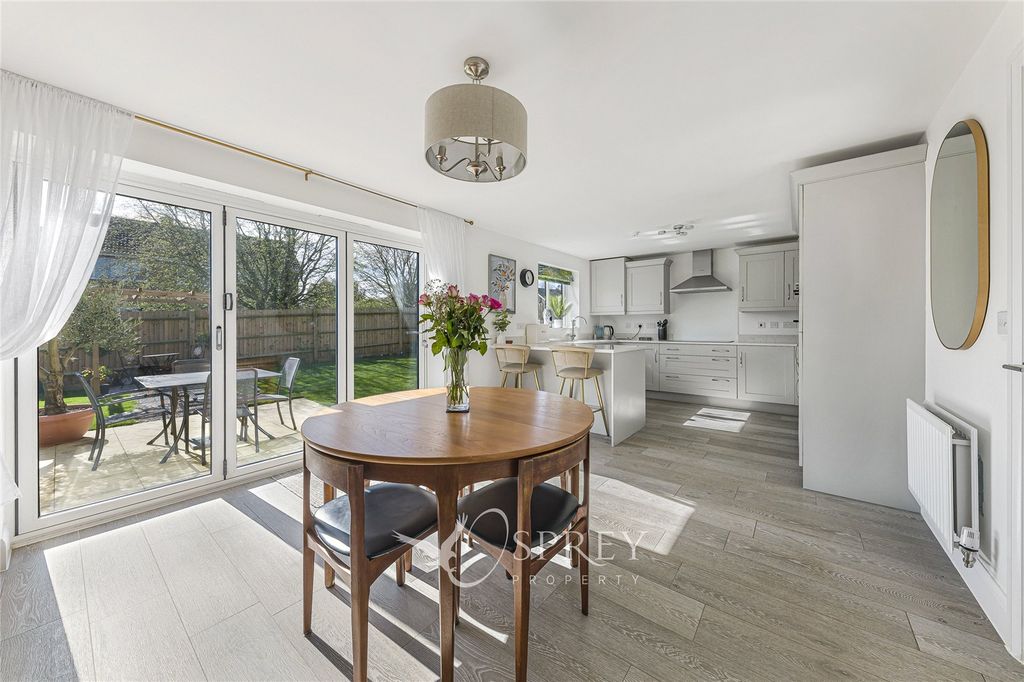 Property photo 3 of 19 Kitchen/Dining Room
