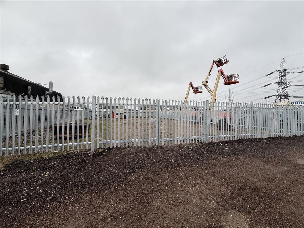 Property photo 1 of 3