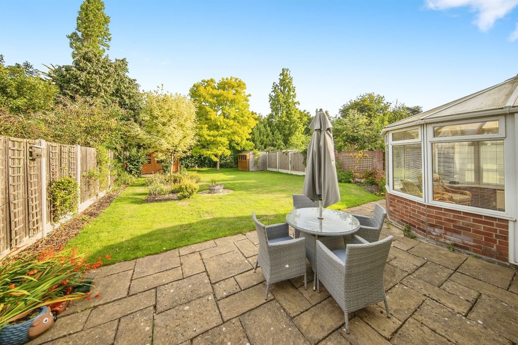 Property photo 2 of 17