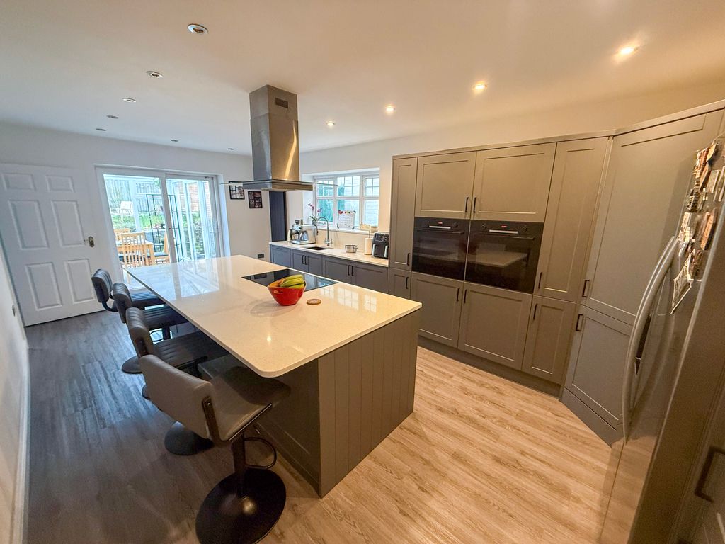 Additional image 10 of 4 bed detached house for saleHarries Avenue, Llanelli SA15