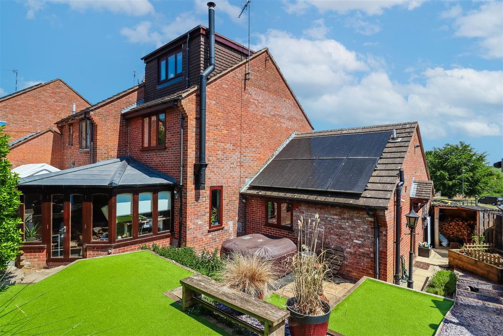 Property photo 1 of 36