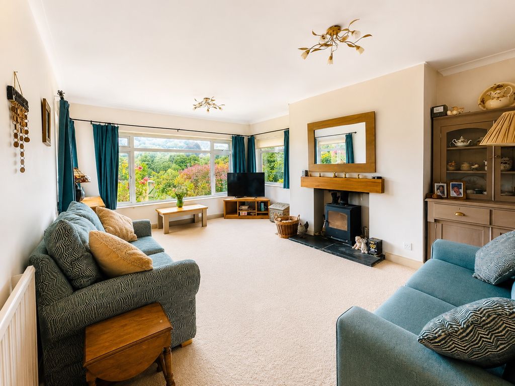 Property photo 3 of 24 Sitting Room 3