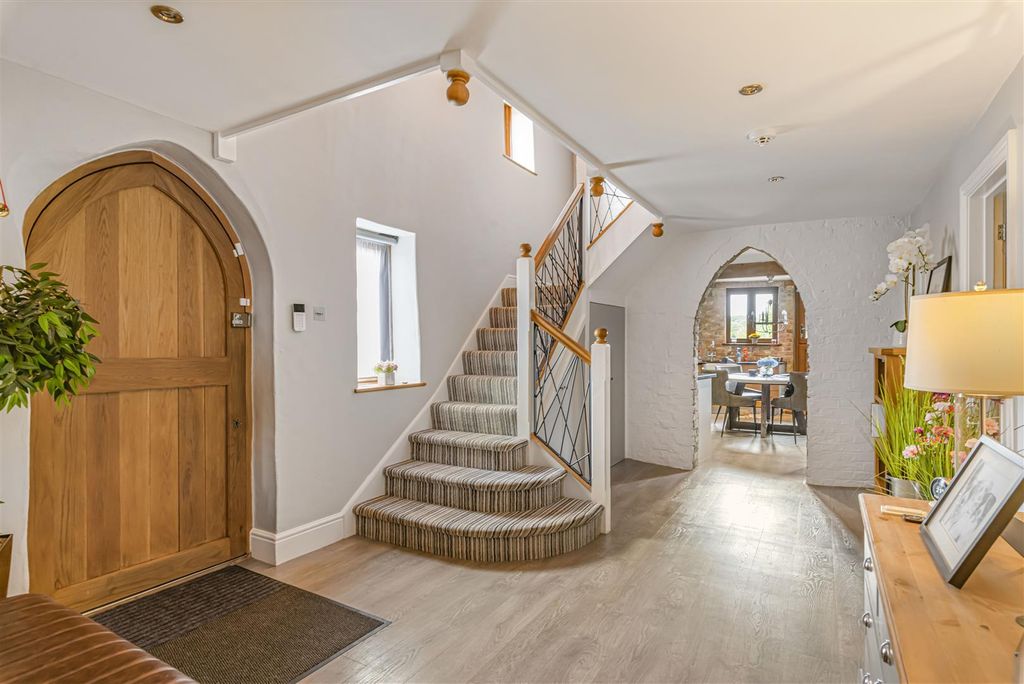 Property photo 2 of 34 Dsc_1836.Jpg