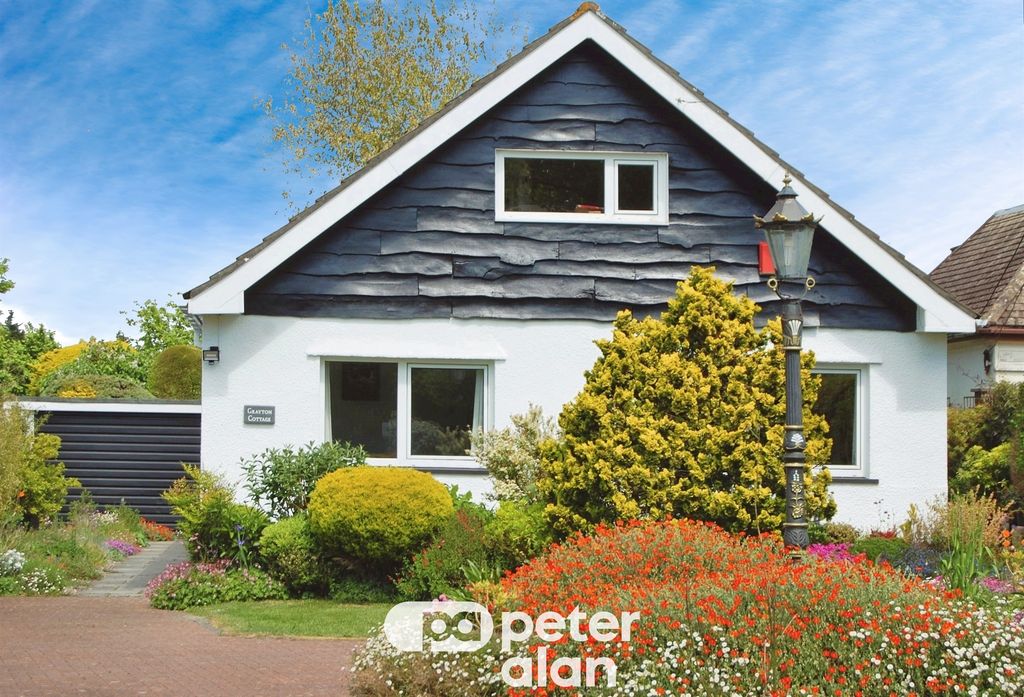 Property photo 1 of 33