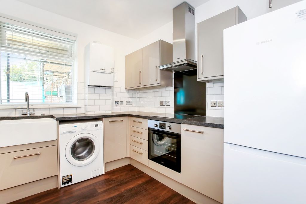 Property photo 3 of 7 Ph1_658090_2_Edited