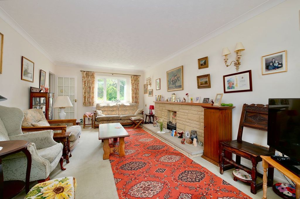 Property photo 3 of 21