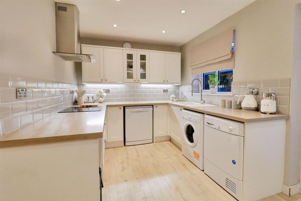 Property photo 2 of 25 User_Edited_Photo-6d29Ab58_User-Edited-Fa8c5121-Ff