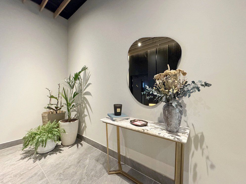 Property photo 3 of 17 Picture-No-19-37