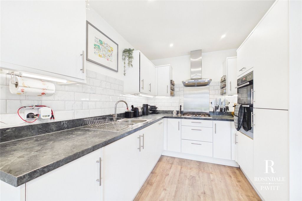 Property photo 2 of 32 Picture 2