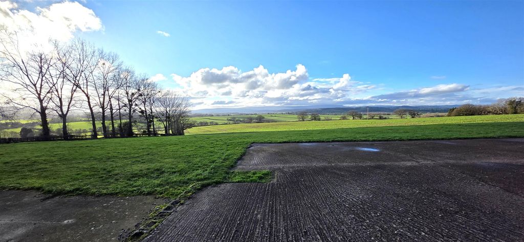 Property photo 2 of 13 20260128_144130.Jpg