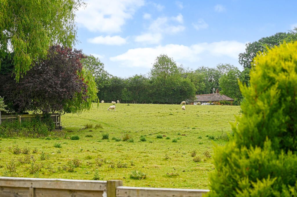 Property photo 2 of 22