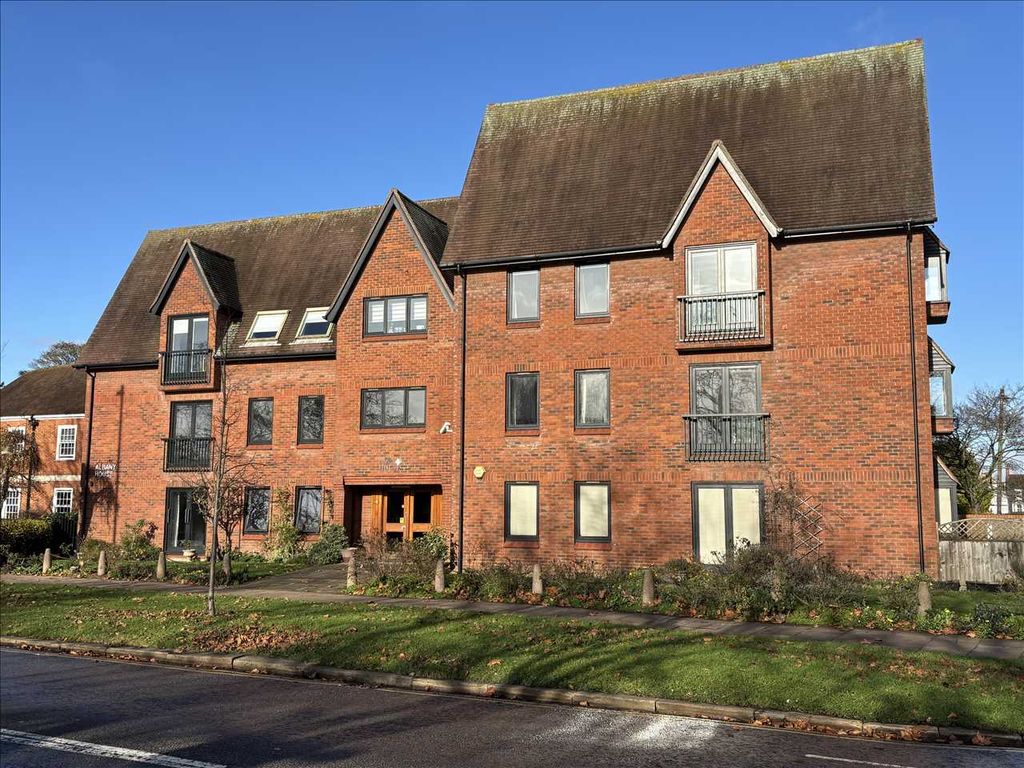 Property photo 1 of 16 Main Picture