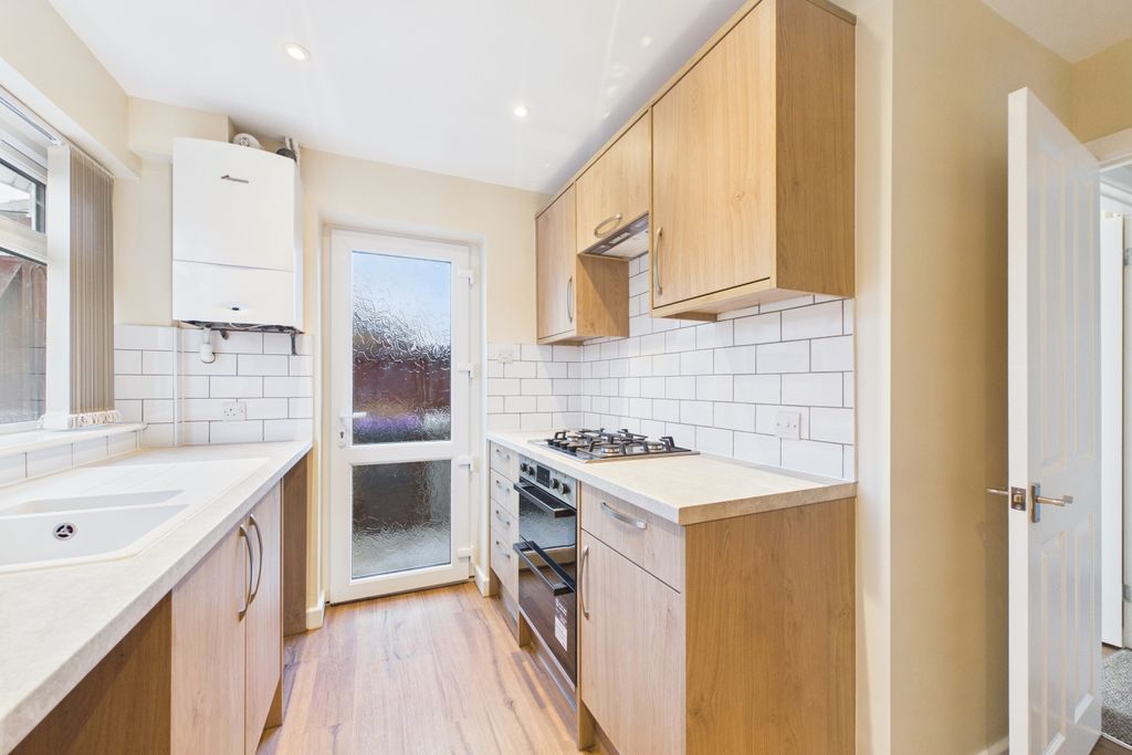 Property photo 2 of 15 Kitchen