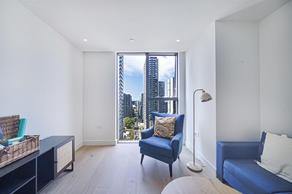 Property photo 2 of 15 Apartment 1608, Harcourt Tower - Uqkkanlt0Kfjzxt1J