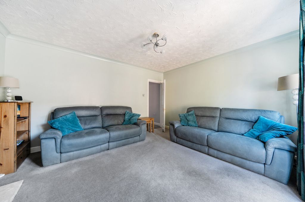 Property photo 3 of 20 1494054-18-6A58A4...