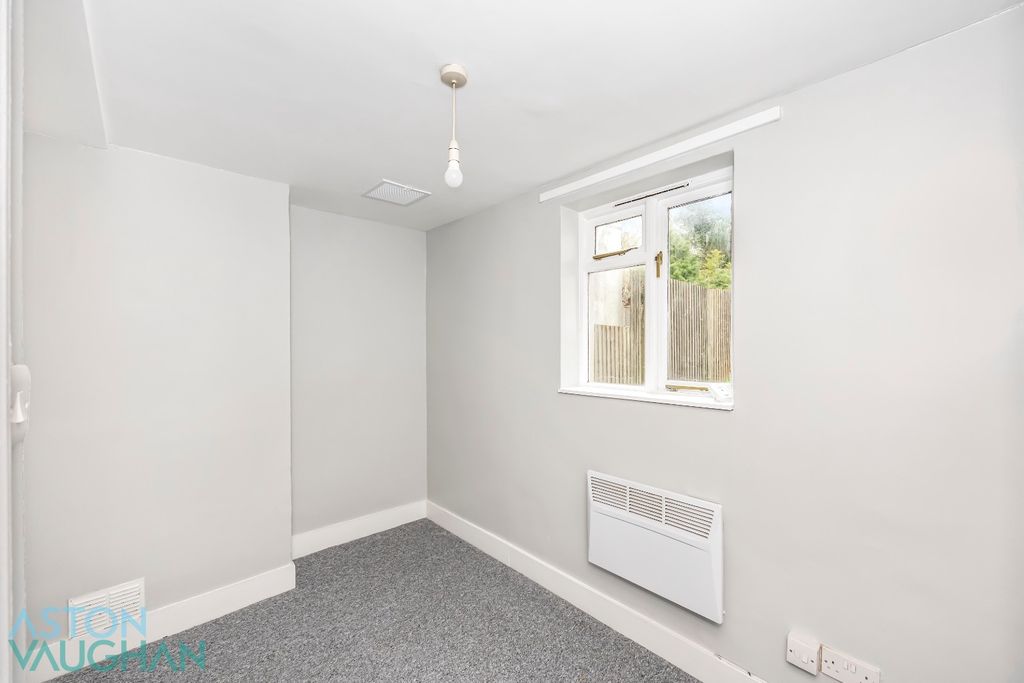 Property photo 3 of 10 4561822