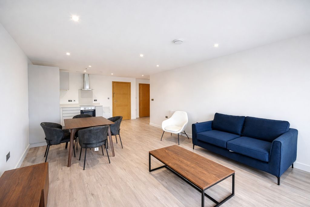 Property photo 3 of 8 Picture No. 12