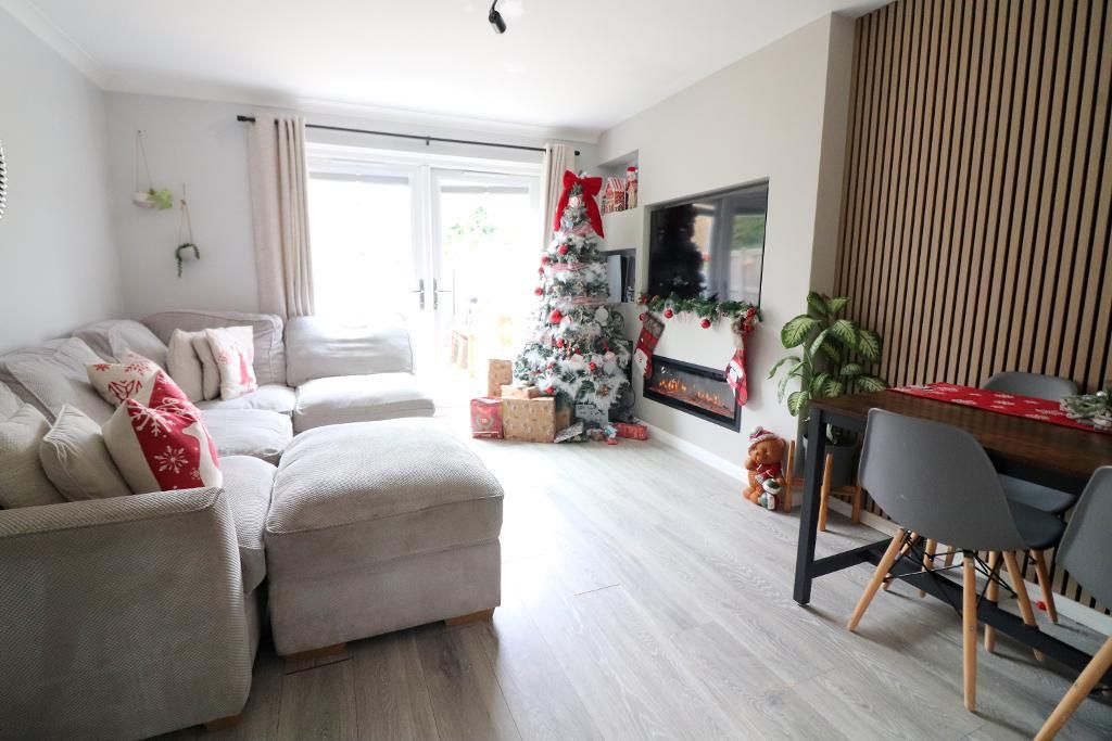 Property photo 2 of 9 Photo 2