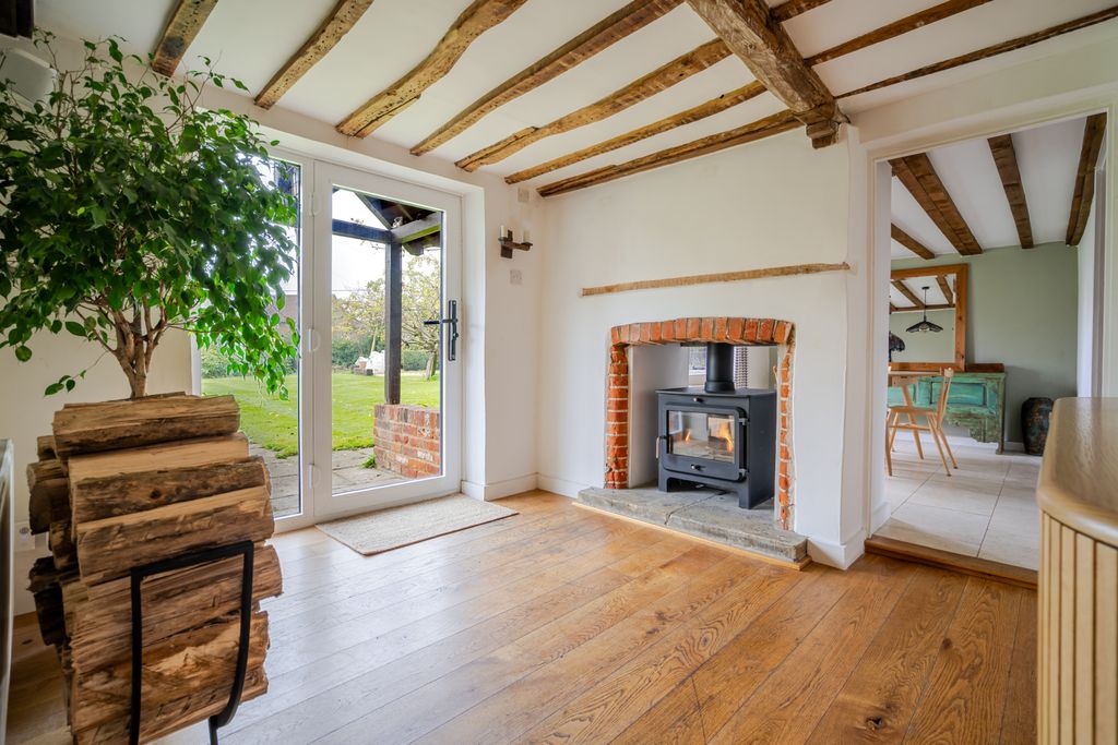 Property photo 2 of 25 Picture No. 13