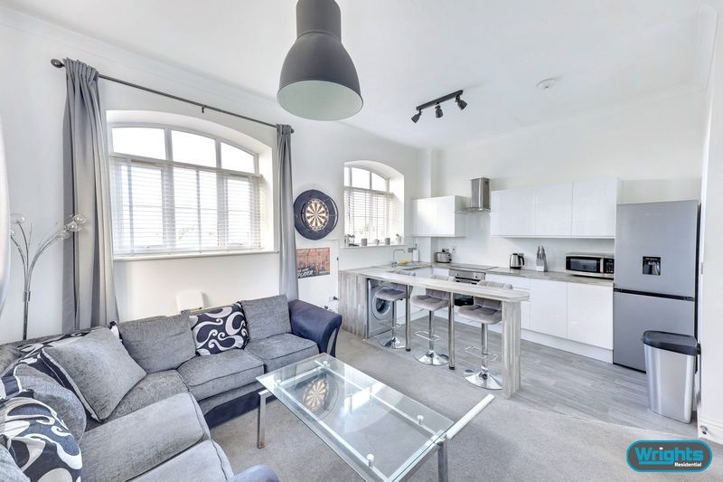 Property photo 2 of 12 Photo 6