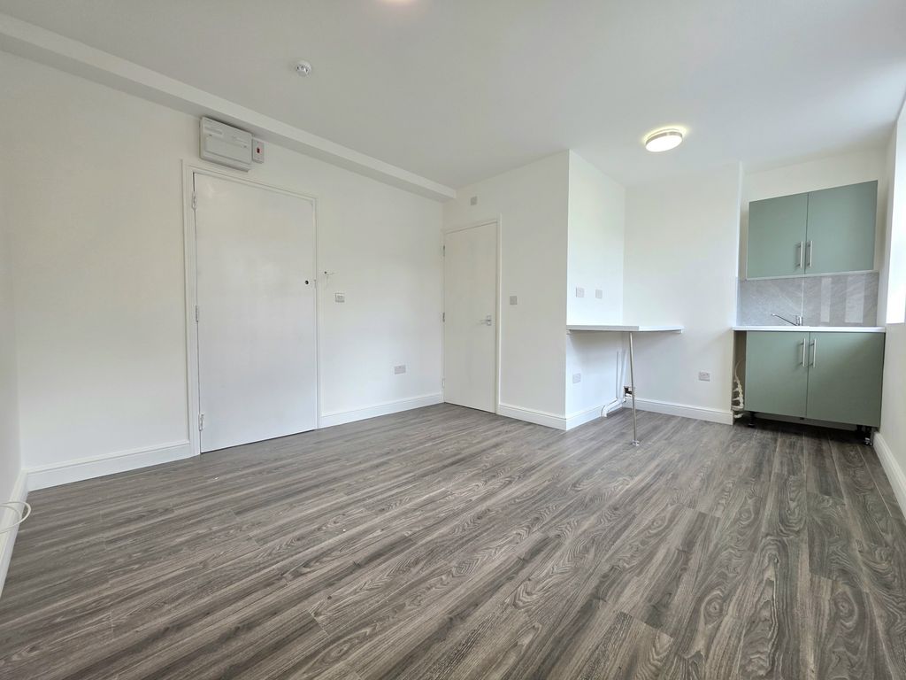 Property photo 2 of 3