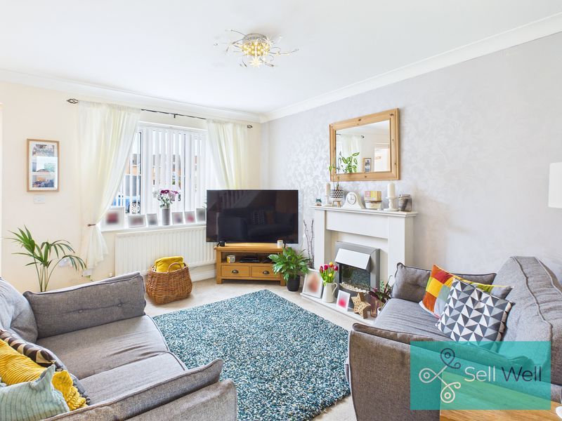 Property photo 2 of 17 Lounge