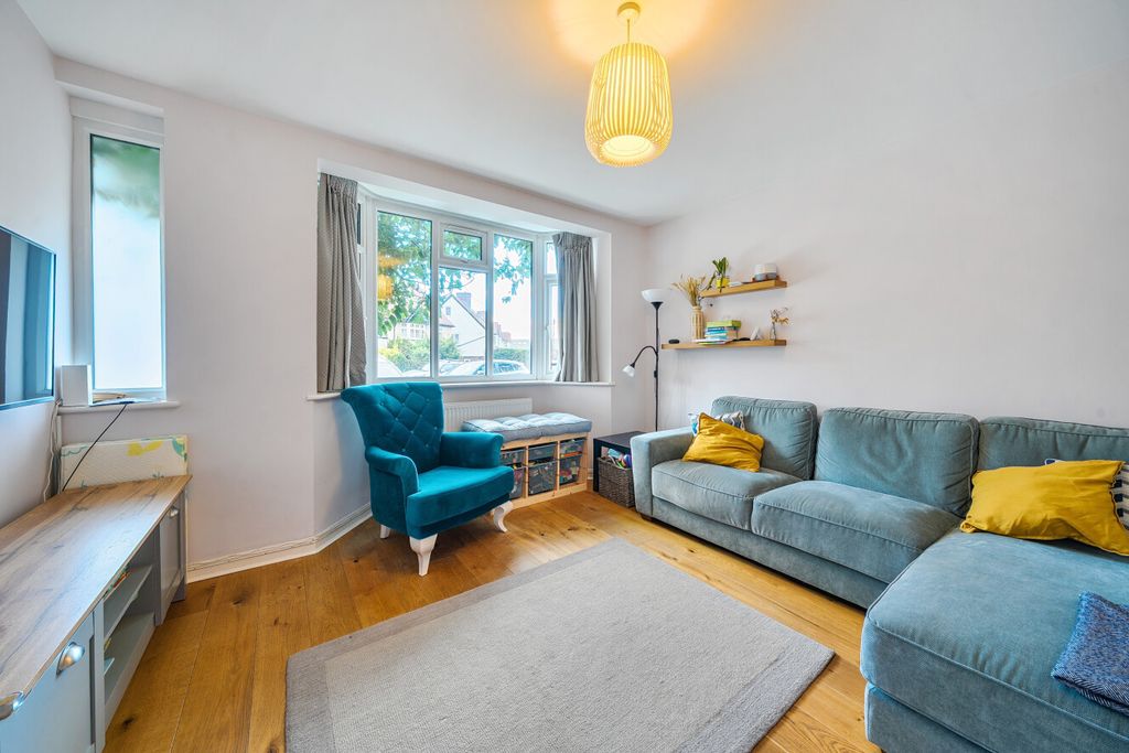 Property photo 3 of 16 1521748-12-6Aaaaf...
