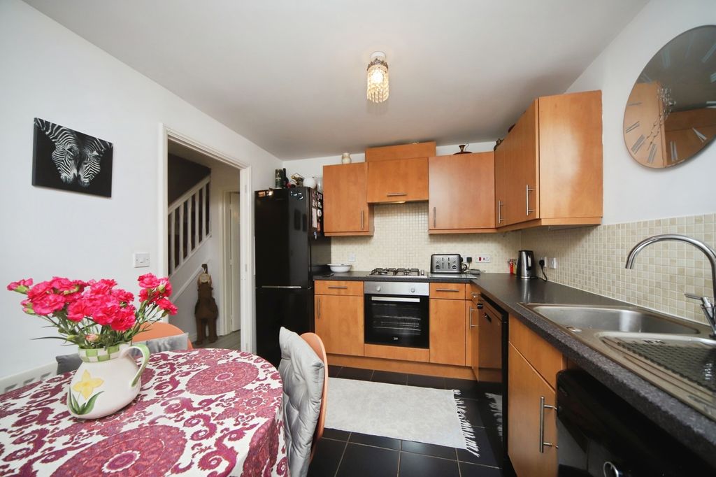 Property photo 3 of 15 Photo