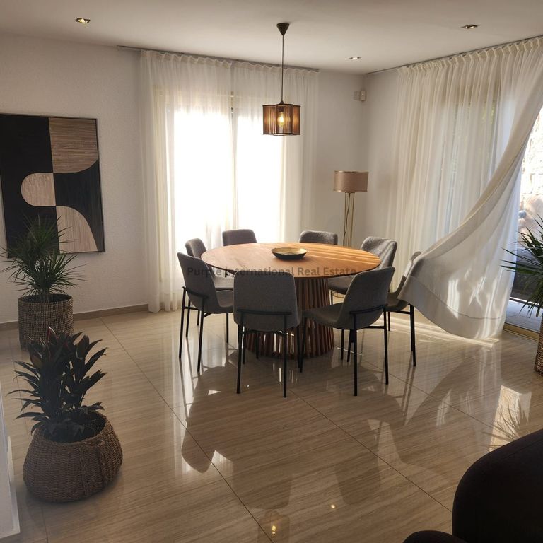 Property photo 3 of 50