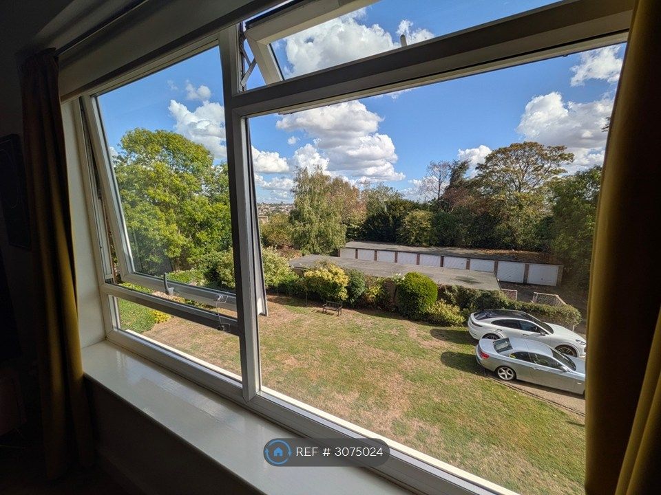 Property photo 3 of 8