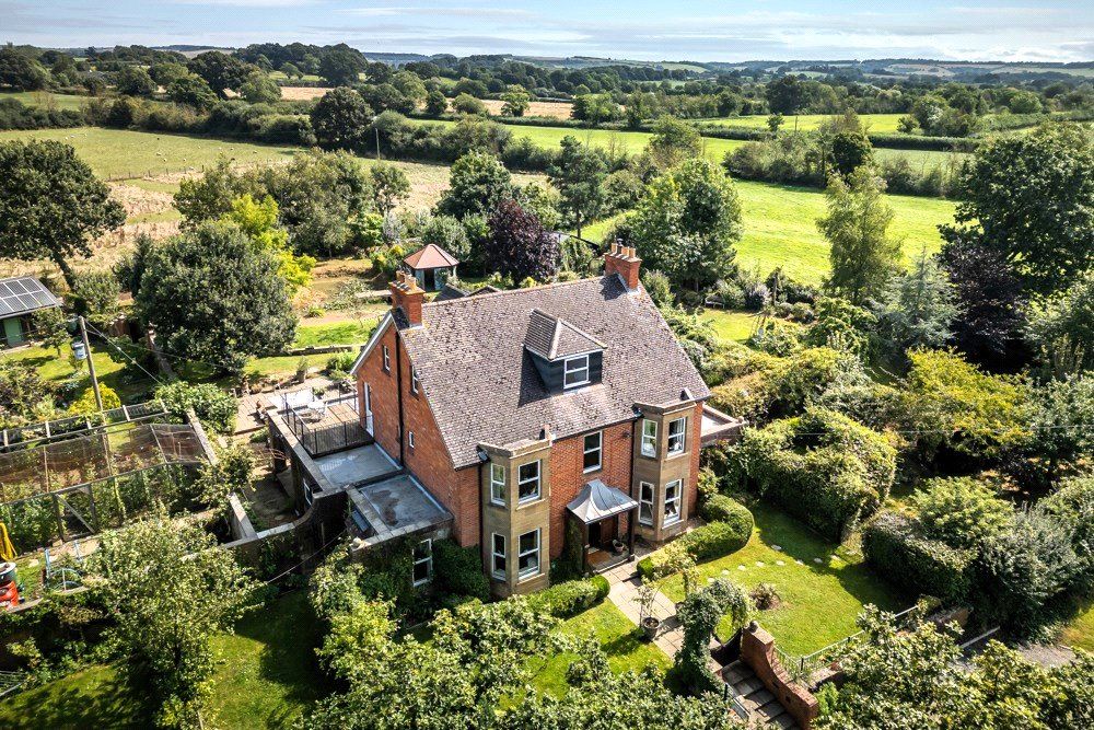 Property photo 1 of 22 Picture No. 25