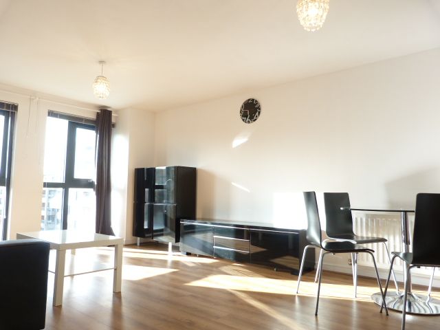 Property photo 2 of 7