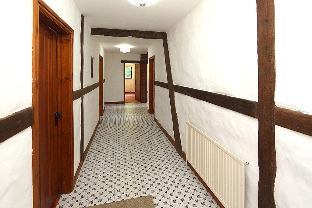 Property photo 2 of 18 Hall
